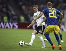 379209_russia_soccer_wcup_germany_sweden_13803 292f3e2f9d9643e6a23241bdc724c0ea 676x518.jpg