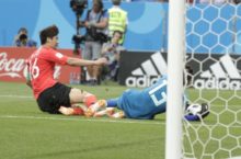 379399_russia_soccer_wcup_south_korea_mexico_63057 e5663af9dfc3481ba796b4057c922ce9 676x446.jpg