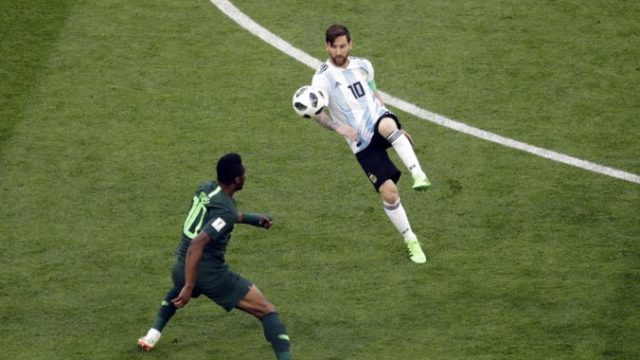379426_russia_soccer_wcup_nigeria_argentina_19066 22f8be29d29a4e1386c3e7292674572e 676x449.jpg