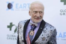 379430_buzz_aldrin_family_fight_30100 b4a996edf12c4bcabf67ed4b30333f48 676x449.jpg