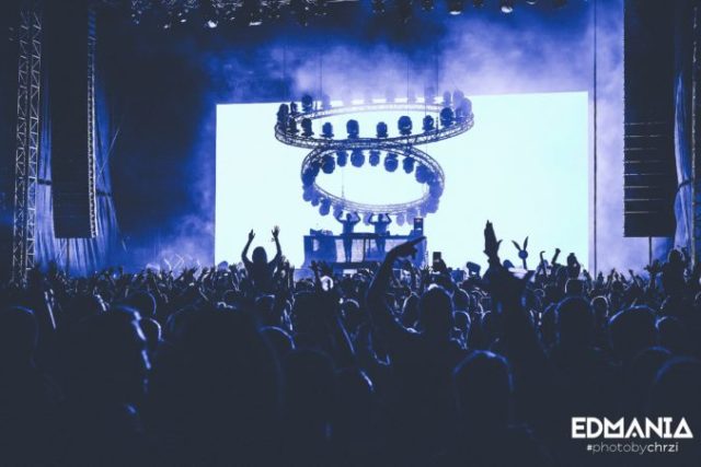 379437_stage 676x451.jpg