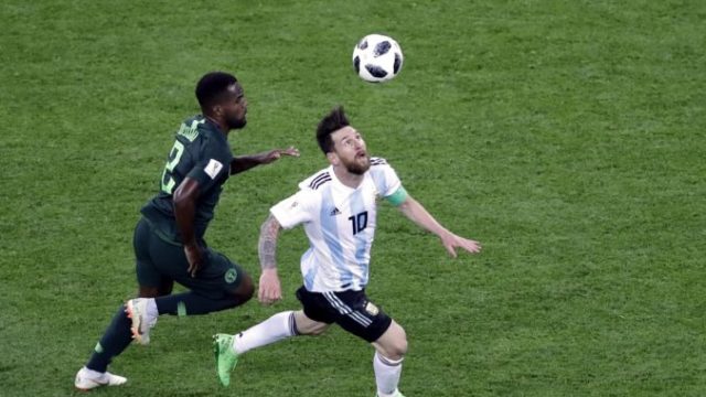 379522_bryan idowu lionel messi 676x461.jpg