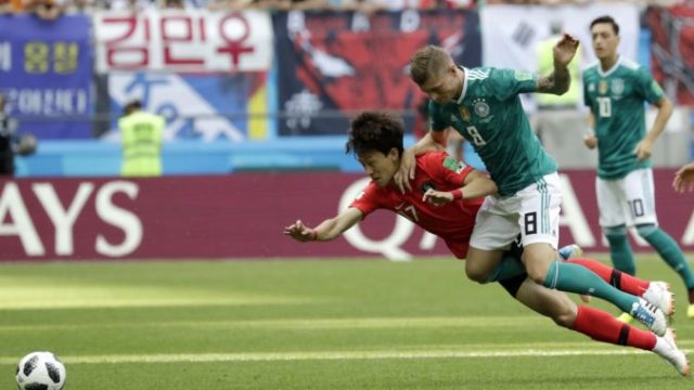 379539_russia_soccer_wcup_south_korea_germany_47273 f7370bf8b58e49589453f7293a1db88c 676x443.jpg