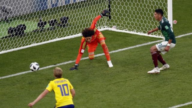 379613_russia_soccer_wcup_mexico_sweden_87860 bf87bf1e617541e0ac0c32148daaea40 676x427.jpg