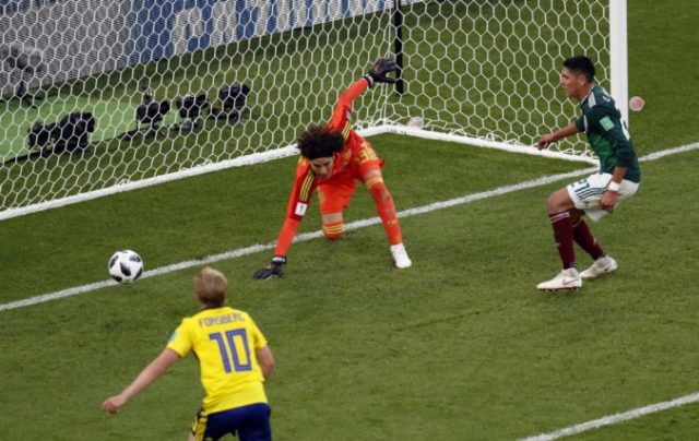 379613_russia_soccer_wcup_mexico_sweden_87860 bf87bf1e617541e0ac0c32148daaea40 676x427.jpg