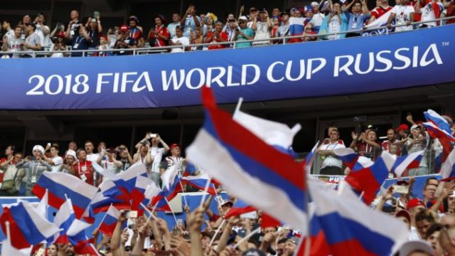 379741_russia_soccer_wcup_uruguay_russia_66511 d9c9373da85147c5936b8b77c3d27c7d 676x451.jpg