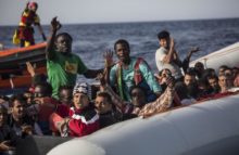 379858_europe_migrants_41926 b8d7b484b678474192875a01c523396d 676x439.jpg