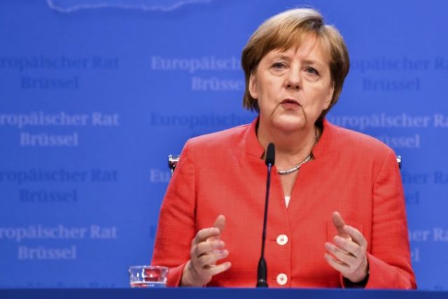 379946_angela merkel 676x451.jpg