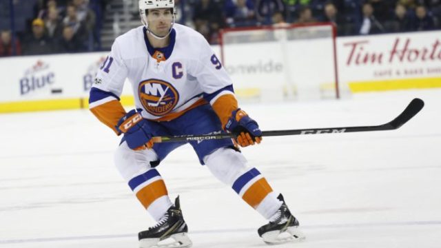 379948_john tavares 676x451.jpg