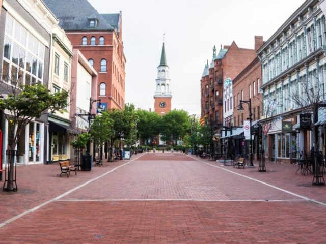 380442_dhbn2l2vmaeojc8 676x507.jpg