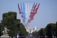 381173_aptopix_france_bastille_day_73877 6d1cb748ab2443f38781faa8f0599505 1 676x451.jpg