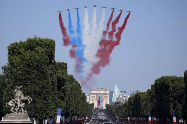 381173_aptopix_france_bastille_day_73877 6d1cb748ab2443f38781faa8f0599505 1 676x451.jpg