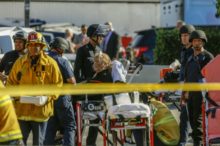381822_aptopix_supermarket_standoff_70168 0dc5075d4ea247edb785f0cae24c0555 676x449.jpg