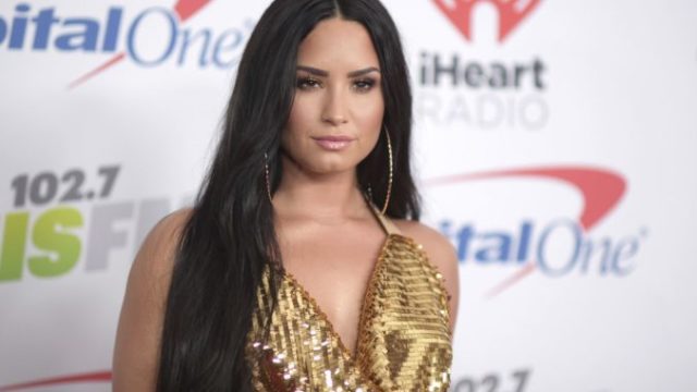 382080_demi_lovato_82824 4efb766ff27d423f8933ab1ea897c8b1 676x462.jpg