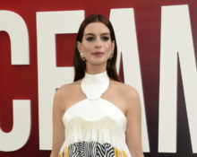 382318_anne_hathaway subway_stabbings_california_91878 ec0a2af2259a44bda89c23f2b7f6919d 676x538.jpg