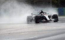 382379_lewis hamilton 1 676x417.jpg