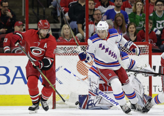 382419_rangers_hurricanes_hockey_71978 275574cc664b4e749f086ebe6ad71193 676x477.jpg