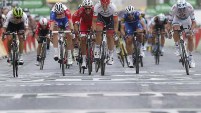 382426_france_cycling_tour_de_france_18539 14857e39ec854007b8f69f4c177ae5ef 676x451.jpg