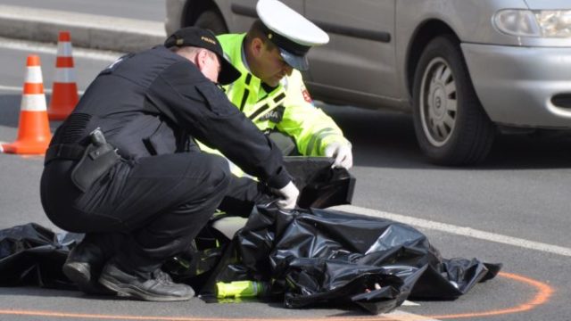 382880_auto zrazilo chodca 676x491.jpg