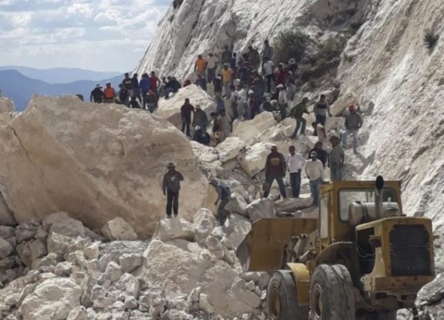 382902_mexico_mine_collapse_84678 ac6827b8cb0f4dc697799d4ef48278d6 676x487.jpg