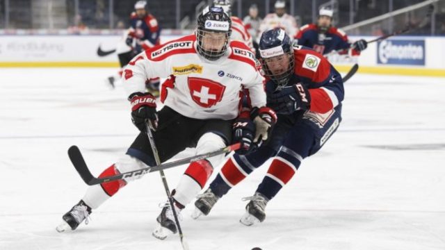 383396_hlinka_gretzky_cup_hockey_94688 70225987190d4351b1b8dc62e095c0c0 676x451.jpg