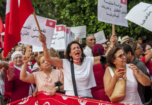 383793_tunisia_rights_women_17735 157246cb98674916b909bc6bcc4c198c 676x466.jpg