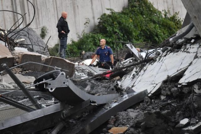 384003_italy_highway_collapse_37260 7cff3e3154504ddd998ed70e55399d8a 676x451.jpg