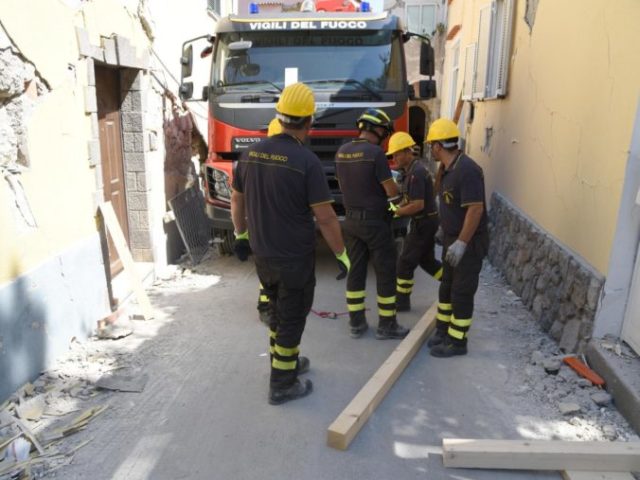 384123_italy_earthquake_25326 5a098c1271bb42b0b157f9673310c6ef 676x507.jpg