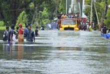 384287_india_monsoon_flooding_83876 b5a4e22da26e49bc8a0be1ab55570d75 676x454.jpg