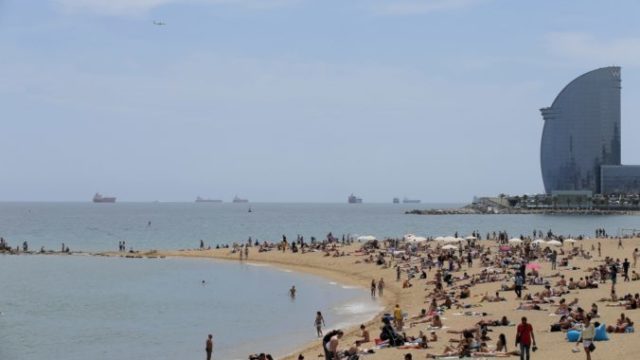 384881_spain_tourism_38965 3499ccf900b74904a38d9c135fab49f5 676x439.jpg