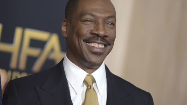 385148_eddie murphy 676x516.jpg