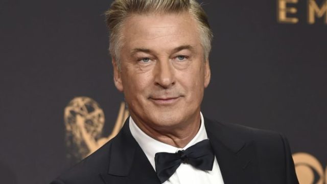 385188_alec baldwin 676x517.jpg