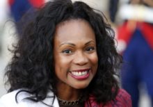 385762_france_minister_resigns_93777 d791e896ab104acc9387d3bd657a476c 676x472.jpg