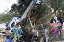 385991_japan_earthquake_52212 a67225143ef5472a83a6792f512e00a3 676x451.jpg