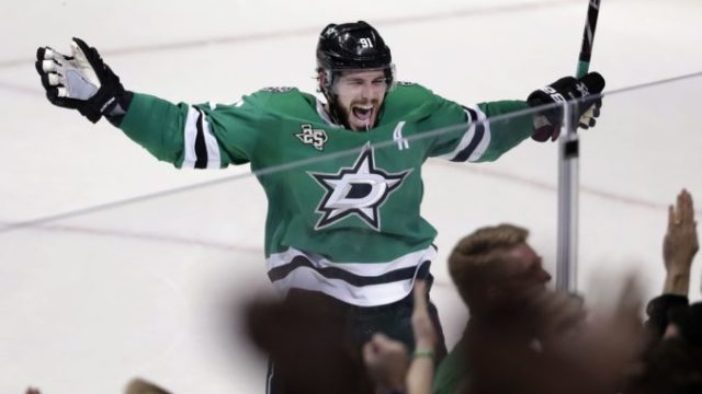 386694_tyler seguin 676x459.jpg