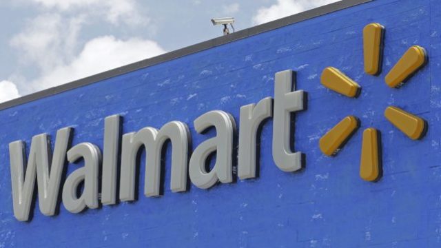 387138_walmart_jet_nike_99814 0e23541439484249a2f278b3c8ae9d1f 676x359.jpg