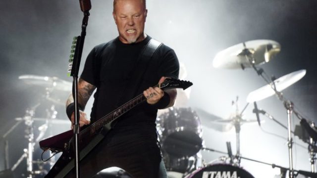 387794_james hetfield 676x488.jpg