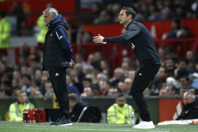 387893_frank lampard jose mourinho 676x453.jpg