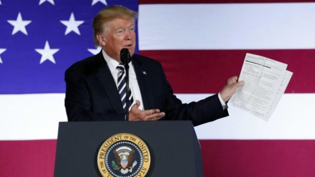 388035_trump_28386 de2b10a2e1b14f59a3c1b0713b4af21a 676x469.jpg