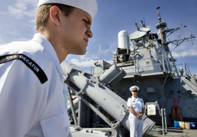 388524_uss decatur 676x471.jpg