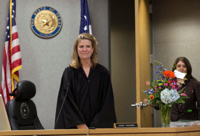 388651_julie kocurek 676x463.jpg