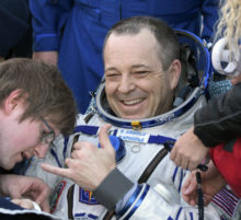 388821_space_station_62018 14644f99c9e1430283a14f13b9199a4c 676x619.jpg