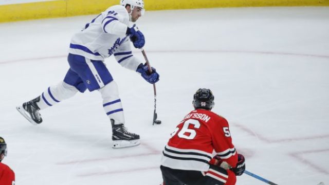 389119_john tavares 91 676x452.jpg