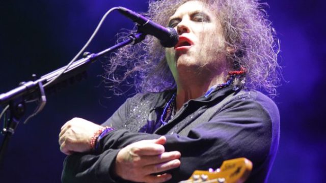 389390_robert smith 676x528.jpg