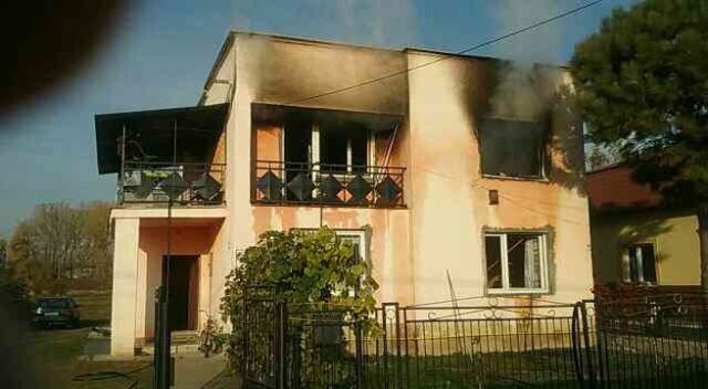 390160_poziar_dom_niznyzipov.jpg