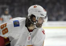 390434_jaromir jagr 1 676x473.jpg