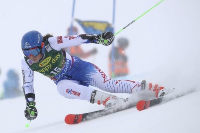 391014_austria_alpine_skiing_world_cup_97579 b94e69a0f94344d392b5679c98d0809a 676x450.jpg