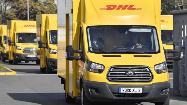 391315_germany_ford_dhl_electric_van_33133 1f2caee7e2404a69998a6ef46249ec93 676x435.jpg