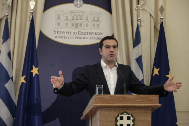 391625_alexis tsipras 676x451.jpg