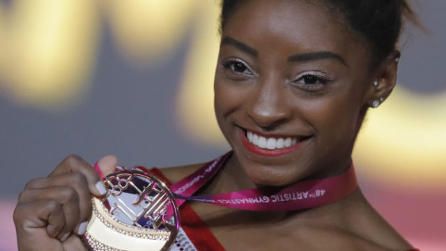 391650_biles 676x451.jpg